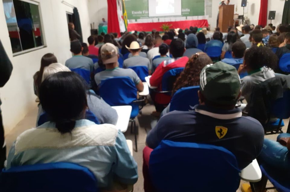 Escola Família Agrícola de Natalândia adota tecnologia do biodigestor selado